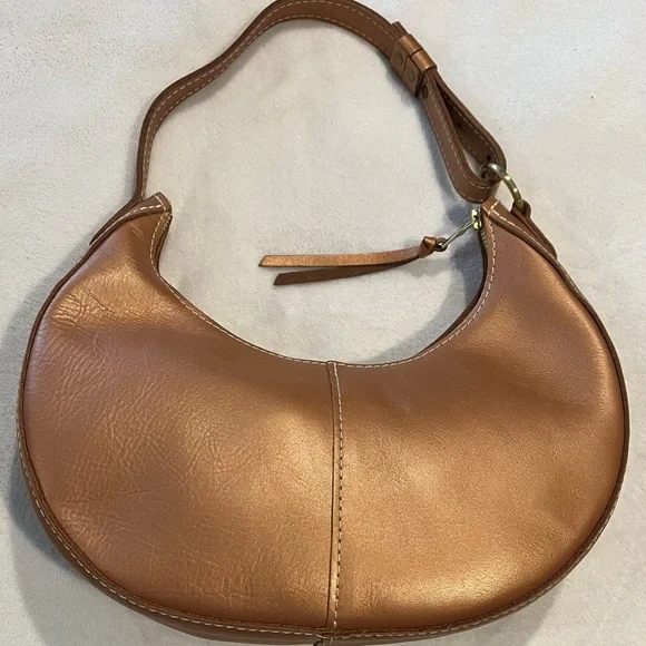 EUC Portland Leather “Nora”, Crescent Handbag in Hava, Limited Edition Color HTF - Picture 2 of 6